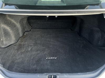 2014 Toyota Camry SE   - Photo 11 - Beaverton, OR 97005