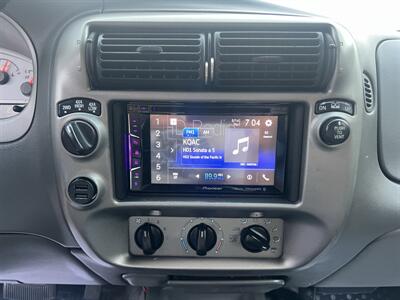 2005 Ford Explorer Sport Trac XLT 4X4 - Photo 14 - Beaverton, OR 97005