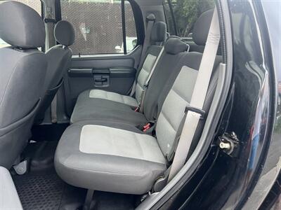 2005 Ford Explorer Sport Trac XLT 4X4 - Photo 10 - Beaverton, OR 97005
