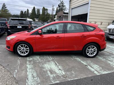 2015 Ford Focus SE   - Photo 2 - Beaverton, OR 97005