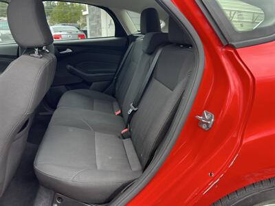 2015 Ford Focus SE   - Photo 10 - Beaverton, OR 97005