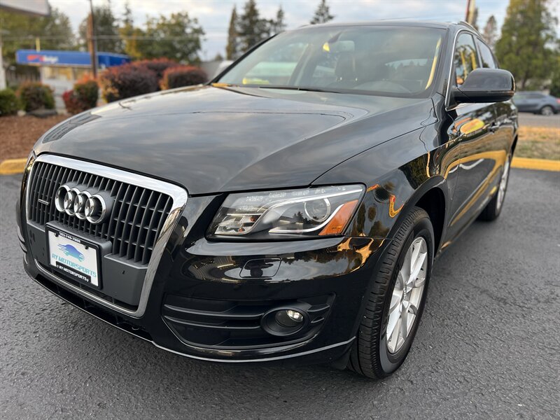 2011 Audi Q5 2.0T quattro Premium Plus  