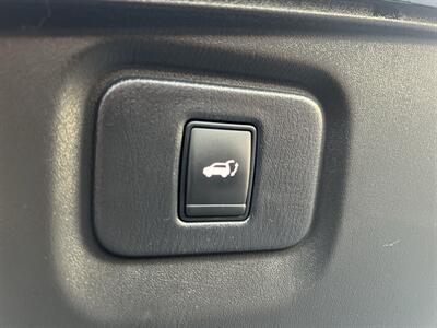 2015 Nissan Pathfinder Platinum V6   - Photo 12 - Beaverton, OR 97005