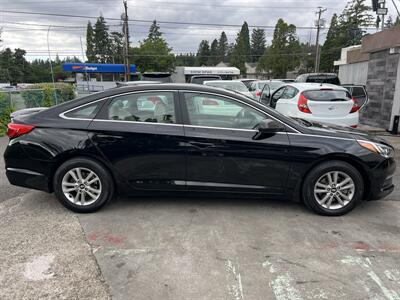 2015 Hyundai Sonata SE - Photo 6 - Beaverton, OR 97005