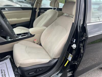 2015 Hyundai Sonata SE - Photo 9 - Beaverton, OR 97005