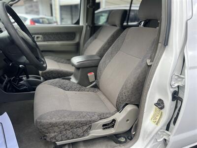 2000 Nissan Xterra XE V6 4X4 - Photo 9 - Beaverton, OR 97005