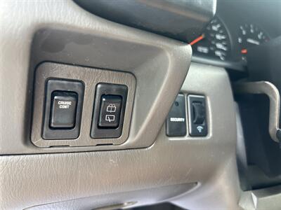 2000 Nissan Xterra XE V6 4X4 - Photo 16 - Beaverton, OR 97005