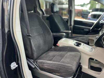 2012 Dodge Grand Caravan Crew - Photo 14 - Beaverton, OR 97005