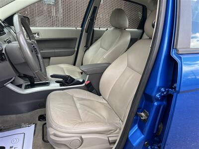 2011 Ford Focus SEL 31 MPG - Photo 9 - Beaverton, OR 97005