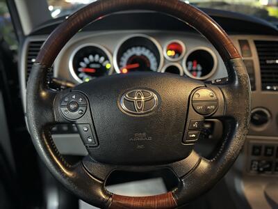 2012 Toyota Sequoia Platinum 4X4   - Photo 22 - Beaverton, OR 97005