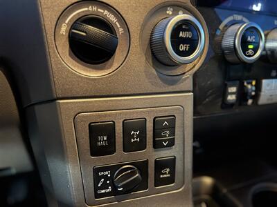 2012 Toyota Sequoia Platinum 4X4   - Photo 19 - Beaverton, OR 97005