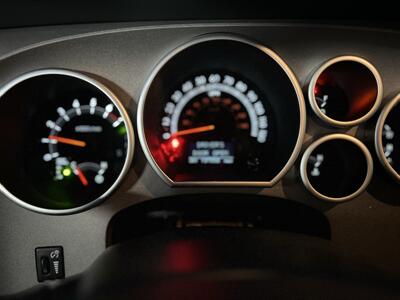 2012 Toyota Sequoia Platinum 4X4   - Photo 21 - Beaverton, OR 97005