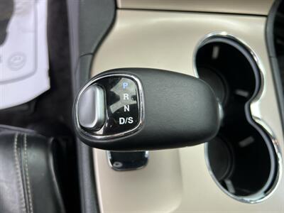 2015 Jeep Grand Cherokee Overland 4X4   - Photo 17 - Beaverton, OR 97005