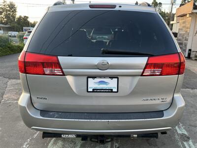 2004 Toyota Sienna XLE Limited AWD 7 Passenger   - Photo 4 - Beaverton, OR 97005