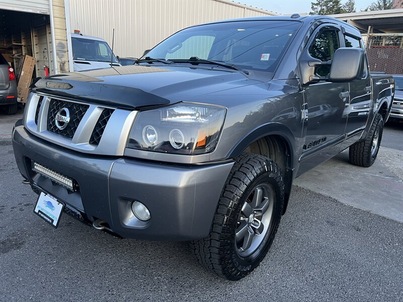 2015 Nissan Titan PRO-4X 4X4   - Photo 1 - Beaverton, OR 97005