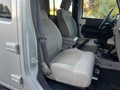 2008 Jeep Wrangler Unlimited Sahara   - Photo 13 - Beaverton, OR 97005