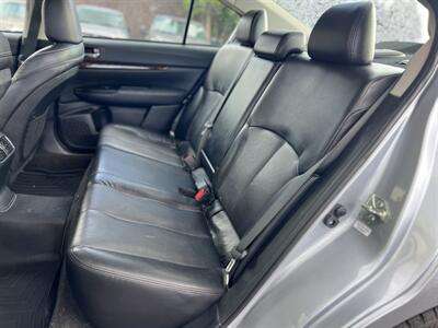 2013 Subaru Legacy 2.5i Limited   - Photo 10 - Beaverton, OR 97005