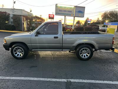 1994 Toyota Pickup - Photo 2 - Beaverton, OR 97005