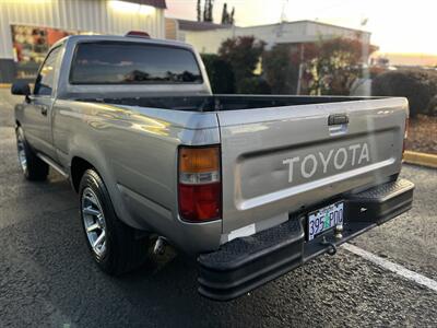 1994 Toyota Pickup - Photo 3 - Beaverton, OR 97005