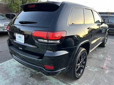2018 Jeep Grand Cherokee Altitude 4X4 - Photo 5 - Beaverton, OR 97005