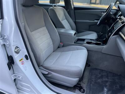 2017 Toyota Camry SE - Photo 13 - Beaverton, OR 97005