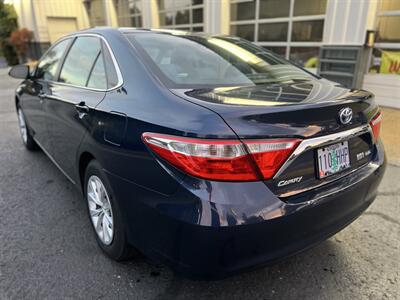 2015 Toyota Camry Hybrid LE - Photo 3 - Beaverton, OR 97005