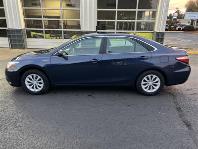 2015 Toyota Camry Hybrid LE - Photo 2 - Beaverton, OR 97005