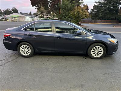 2015 Toyota Camry Hybrid LE - Photo 6 - Beaverton, OR 97005