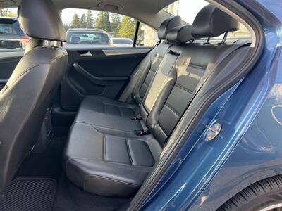 2017 Volkswagen Jetta 1.4T SE   - Photo 10 - Beaverton, OR 97005