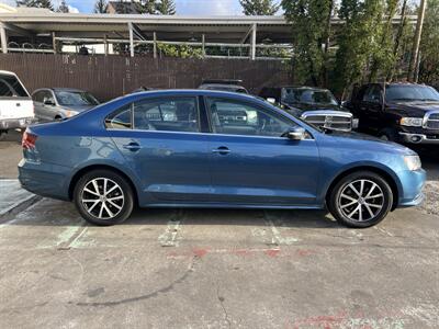 2017 Volkswagen Jetta 1.4T SE   - Photo 6 - Beaverton, OR 97005