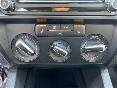 2017 Volkswagen Jetta 1.4T SE   - Photo 18 - Beaverton, OR 97005