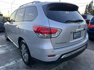 2015 Nissan Pathfinder SV 4X4   - Photo 3 - Beaverton, OR 97005