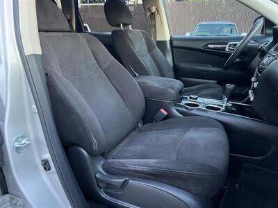2015 Nissan Pathfinder SV 4X4   - Photo 14 - Beaverton, OR 97005
