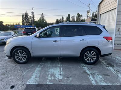 2015 Nissan Pathfinder SV 4X4   - Photo 2 - Beaverton, OR 97005