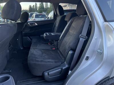 2015 Nissan Pathfinder SV 4X4   - Photo 10 - Beaverton, OR 97005