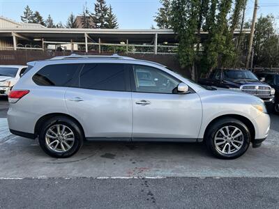 2015 Nissan Pathfinder SV 4X4   - Photo 6 - Beaverton, OR 97005