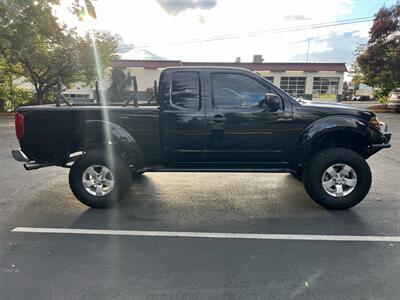2012 Nissan Frontier SV V6 4X4 - Photo 6 - Beaverton, OR 97005