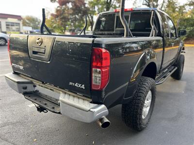 2012 Nissan Frontier SV V6 4X4 - Photo 5 - Beaverton, OR 97005
