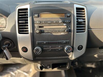 2012 Nissan Frontier SV V6 4X4 - Photo 12 - Beaverton, OR 97005