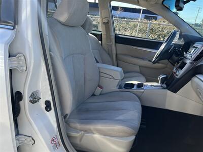 2013 Subaru Outback 2.5i Premium   - Photo 11 - Beaverton, OR 97005