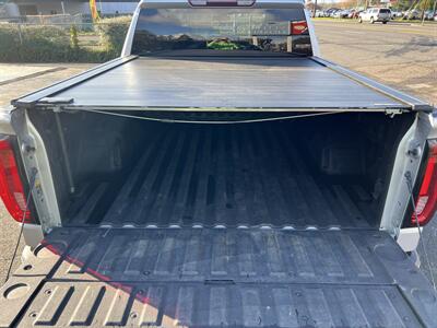 2019 GMC Sierra 1500 SLT 4x4   - Photo 11 - Beaverton, OR 97005