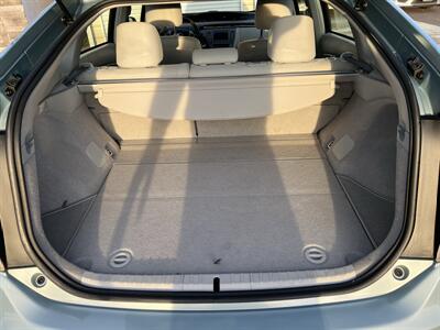 2013 Toyota Prius Four - Photo 11 - Beaverton, OR 97005