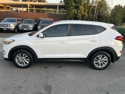 2016 Hyundai Tucson SE - Photo 2 - Beaverton, OR 97005