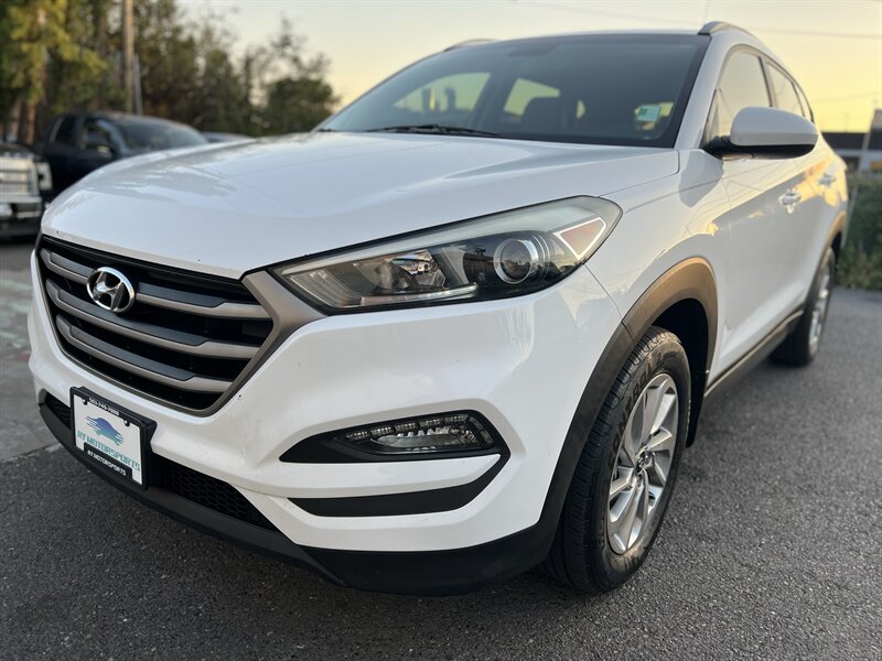 2016 Hyundai Tucson SE   - Photo 1 - Beaverton, OR 97005