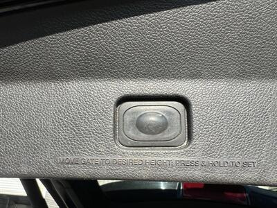 2012 Ford Explorer XLT 4X4   - Photo 13 - Beaverton, OR 97005