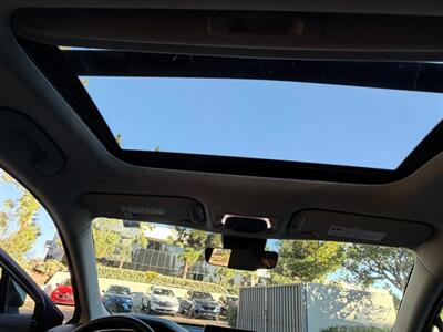 2022 Toyota Corolla Cross XLE   - Photo 11 - Laguna Hills, CA 92653