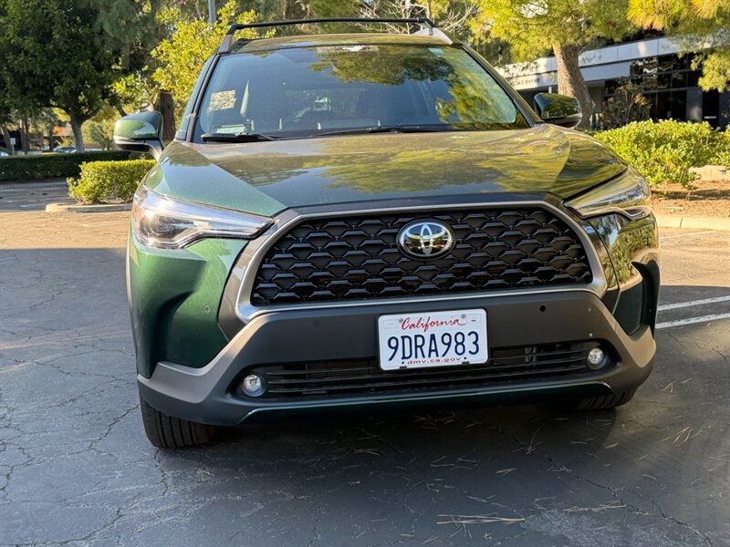2022 Toyota Corolla Cross XLE  