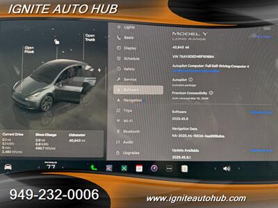 2024 Tesla Model Y Long Range RWD   - Photo 10 - Laguna Hills, CA 92653