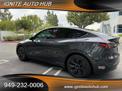 2024 Tesla Model Y Long Range RWD   - Photo 3 - Laguna Hills, CA 92653