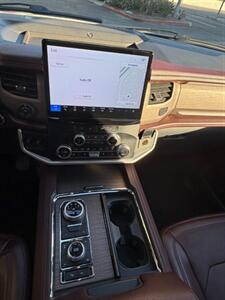 2023 Ford Expedition Limited   - Photo 9 - Laguna Hills, CA 92653